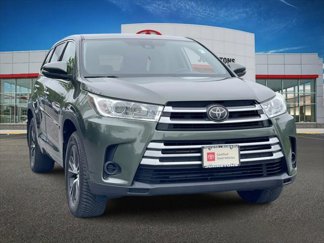 Certified 2018 Toyota Highlander LE image 1