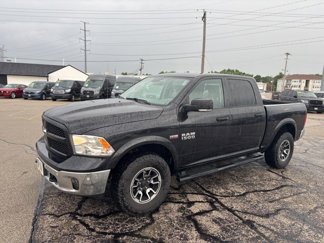 Used 2018 RAM 1500 SLT image 1