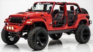 Used 2025 Jeep Wrangler Unlimited Sport image 1