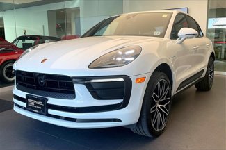 Used 2025 Porsche Macan image 1