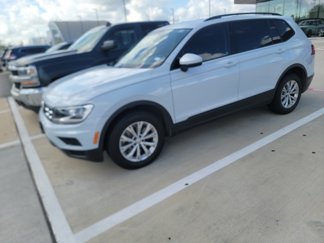 Used 2018 Volkswagen Tiguan S image 1
