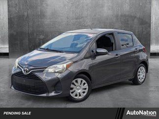 Used 2016 Toyota Yaris L image 1