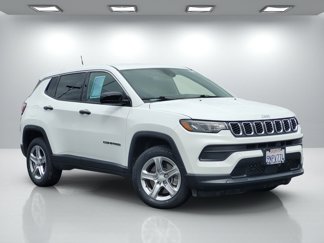 Used 2024 Jeep Compass Sport image 1