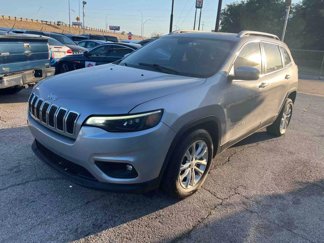 Used 2019 Jeep Cherokee Latitude w/ Popular Appearance Group image 1