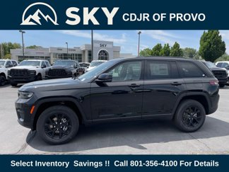 New 2025 Jeep Grand Cherokee Altitude image 1