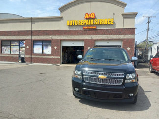 Used 2011 Chevrolet Avalanche LTZ image 1