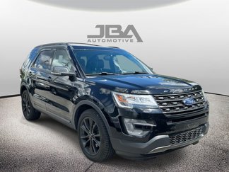 Used 2017 Ford Explorer XLT w/ Equipment Group 202A image 1