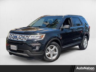Used 2018 Ford Explorer XLT image 1