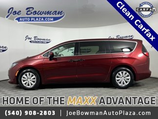 Used 2019 Chrysler Pacifica L image 1