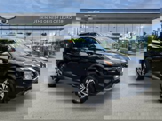 Used 2021 Nissan Rogue SV image 1