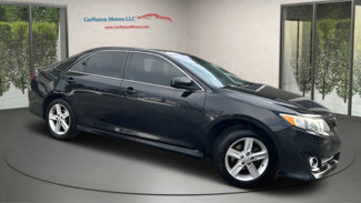 Used 2013 Toyota Camry SE image 1