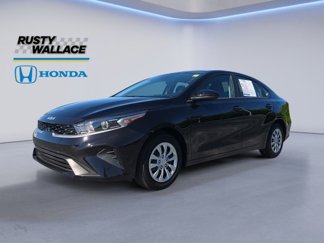 Used 2024 Kia Forte LX image 1