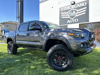 Used 2021 Toyota Tacoma TRD Off-Road w/ Technology Package image 1
