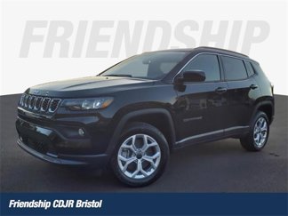 New 2025 Jeep Compass Latitude image 1
