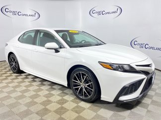 Used 2021 Toyota Camry SE image 1