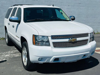 Used 2007 Chevrolet Suburban LTZ w/ LTZ Preferred Equipment Group image 1