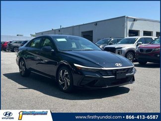 New 2025 Hyundai Elantra Sport image 1