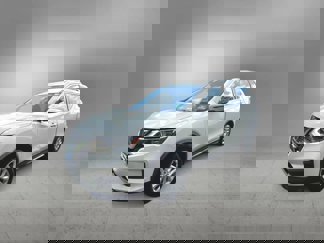 Used 2018 Nissan Rogue SV image 1