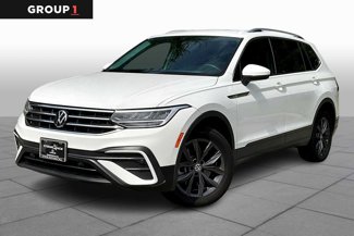 Used 2022 Volkswagen Tiguan SE image 1