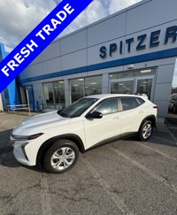 Used 2024 Chevrolet Trax LS image 1