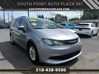 Used 2021 Chrysler Voyager Lxi image 1