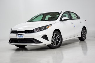 Used 2023 Kia Forte LXS image 1