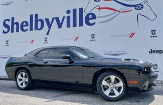 Used 2021 Dodge Challenger SXT image 1
