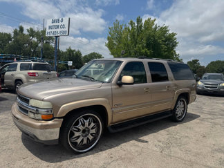 Used 2000 Chevrolet Suburban LT w/ LT Preferred Equipment Group image 1