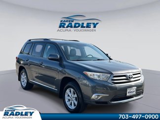 Used 2013 Toyota Highlander Plus image 1