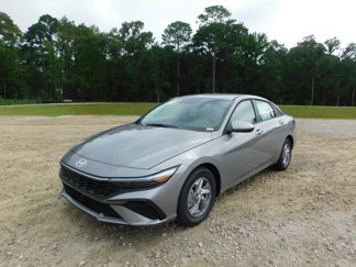 New 2025 Hyundai Elantra SE image 1
