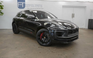 Used 2025 Porsche Macan GTS image 1