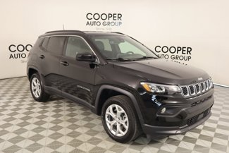 Used 2024 Jeep Compass Latitude image 1