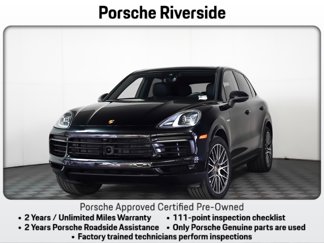 Certified 2022 Porsche Cayenne E-Hybrid w/ Premium Package image 1