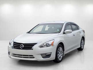 Used 2013 Nissan Altima 2.5 S image 1