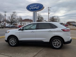 Used 2024 Ford Edge SEL image 1