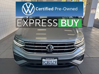Certified 2022 Volkswagen Tiguan SE image 1