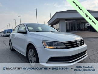 Used 2016 Volkswagen Jetta SE image 1