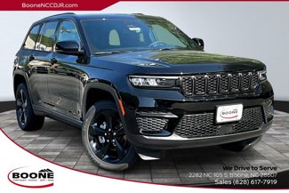 New 2025 Jeep Grand Cherokee Altitude image 1