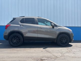 Used 2021 Chevrolet Trax LT w/ Sport Edition image 1