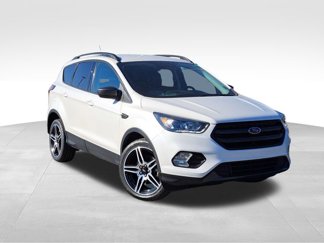 Used 2019 Ford Escape SEL image 1