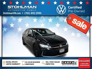 Certified 2025 Volkswagen Jetta SE image 1