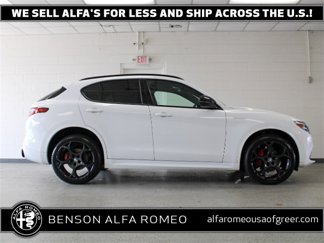 Used 2022 Alfa Romeo Stelvio Veloce image 1