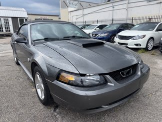 Used 2004 Ford Mustang Convertible image 1
