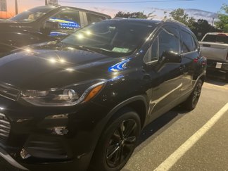 Used 2022 Chevrolet Trax LT w/ Redline Edition image 1