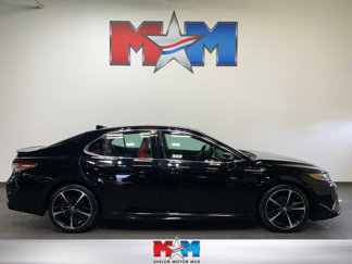 Used 2018 Toyota Camry XSE image 1