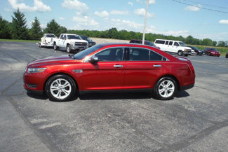 Used 2015 Ford Taurus SEL image 1