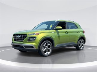Used 2024 Hyundai Venue SEL image 1