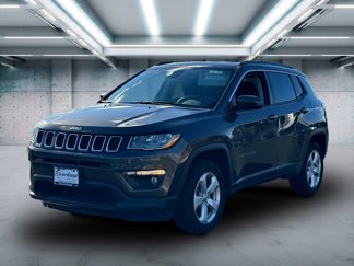 Used 2019 Jeep Compass Latitude w/ Popular Equipment Group image 1