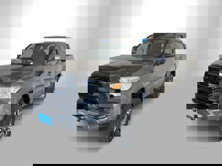 Used 2018 Toyota Tacoma SR image 1