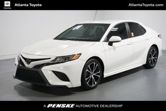 Used 2020 Toyota Camry SE image 1